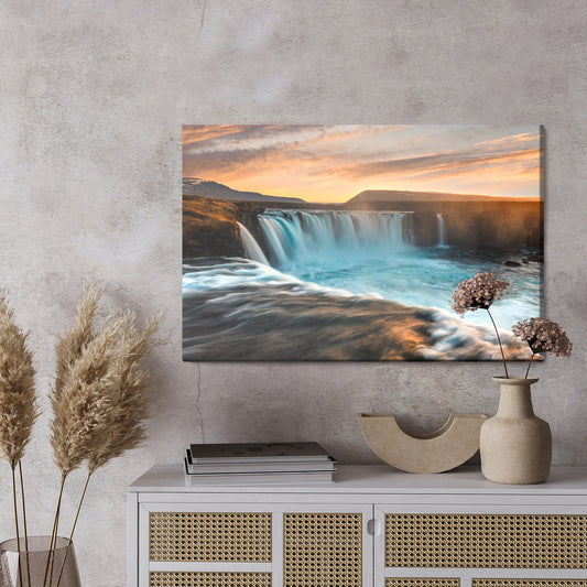 Obraz Na Płótnie Majestatyczny Wodospad Na Islandii