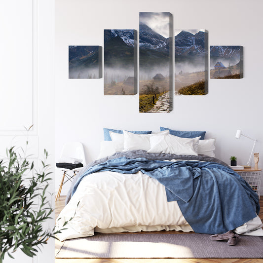 Obraz Wieloczęściowy Mglisty Krajobraz Z Halą Gąsienicową W Tatrach