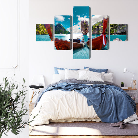 Obraz Wieloczęściowy Łodzie Na Morzu Andamańskim W Tajlandii