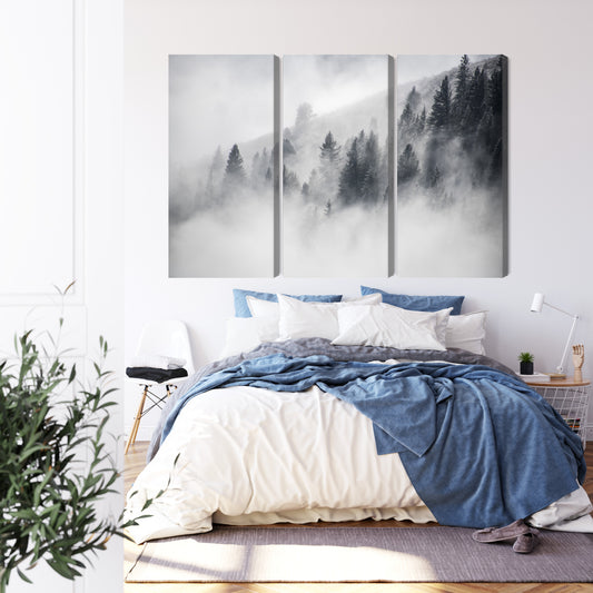 Obraz Wieloczęściowy Las Jest Spowita Mgłą