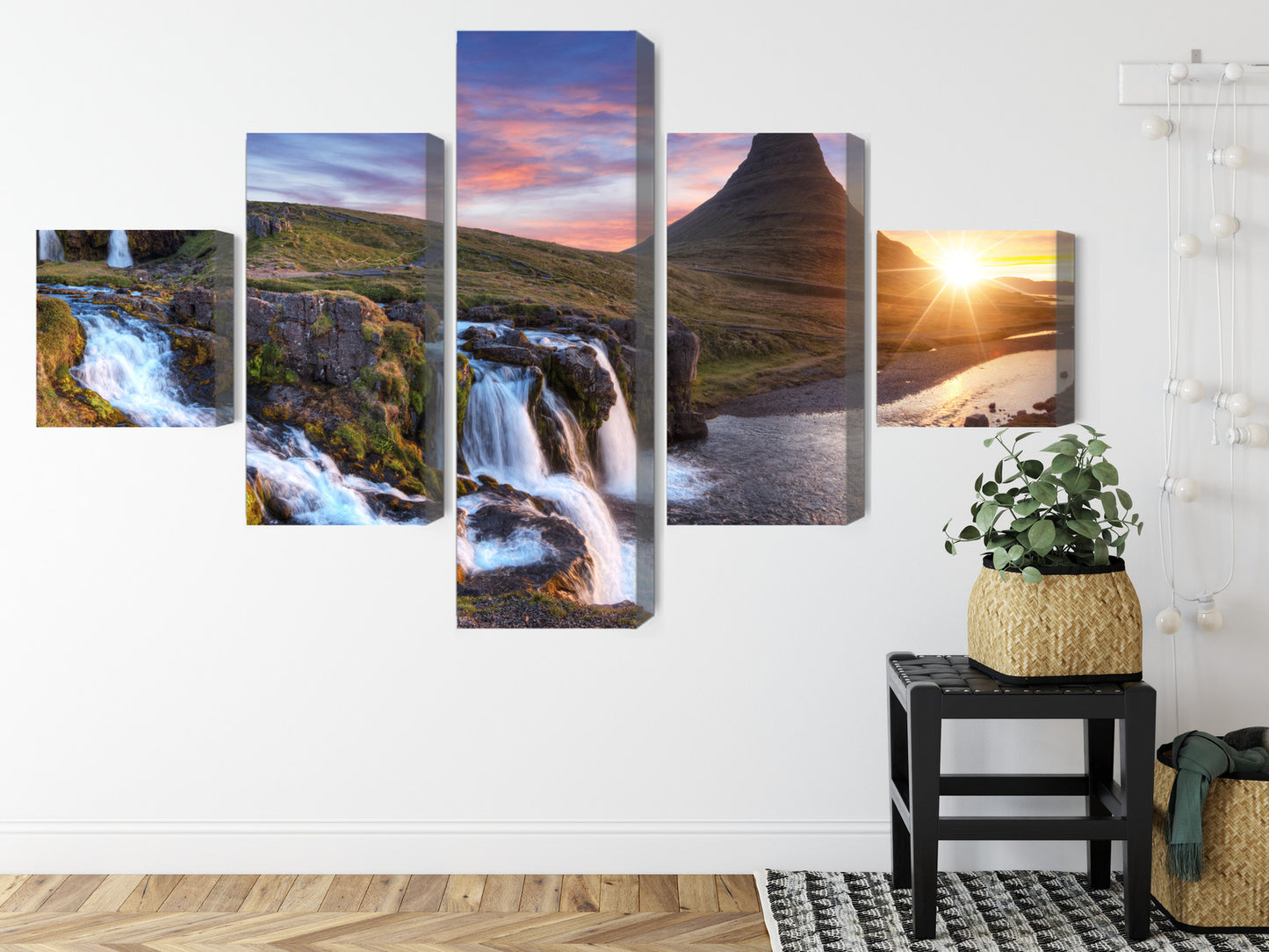 Obraz Wieloczęściowy Góra Kirkjufell Z Wodospadami